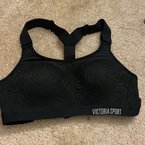 Victoria secret sports bra 32c